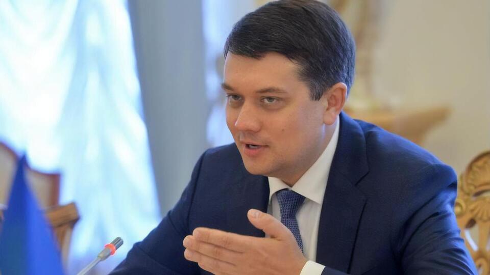 Разумков уверен, что если Украина заморозит процесс по Донбассу, то вернуть его "будет еще труднее"