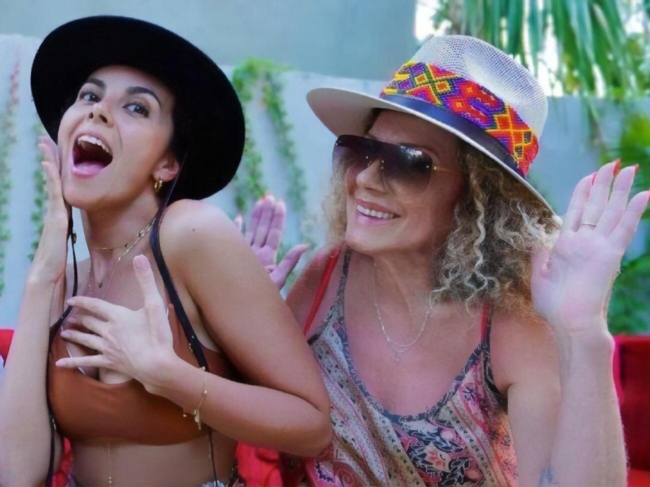 Настя Каменських (ліворуч) називає свою матір Лідію Каменських (праворуч) на ім'я