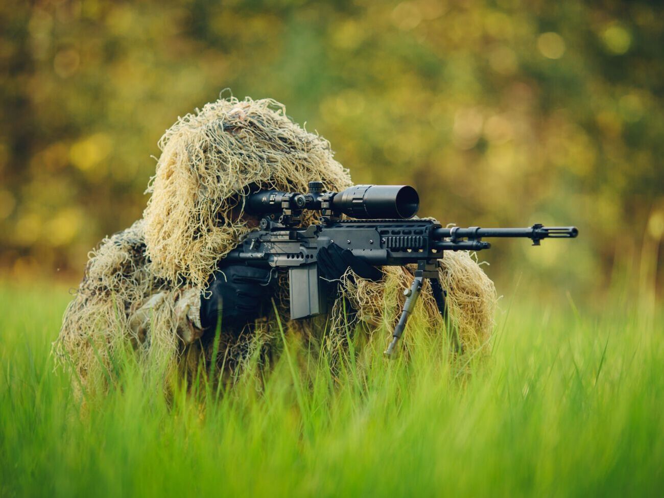 По данным украинской разведки, в каждой ДРГ боевиков есть снайперы