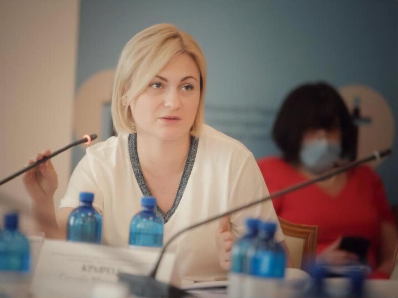 "Довгоочікуваний" законопроєкт Зеленського про олігархів Рада розгляне наступного тижня, зазначила Кравчук