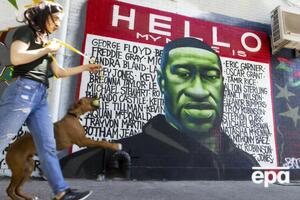 Флойд умер 25 мая прошлого года