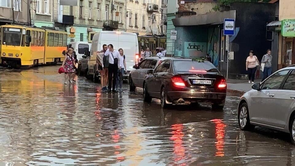 У Львові злива була 25 червня
