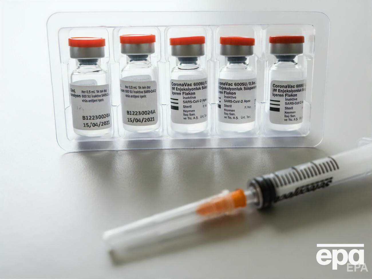Україна в Китаю закупила майже 2 млн доз вакцини CoronaVac