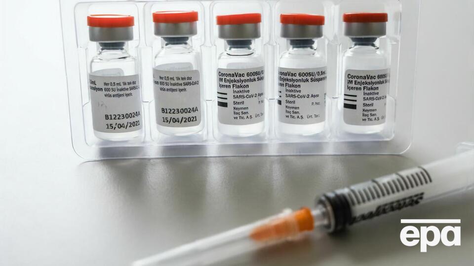 Украина у Китая закупила почти 2 млн доз вакцины CoronaVac