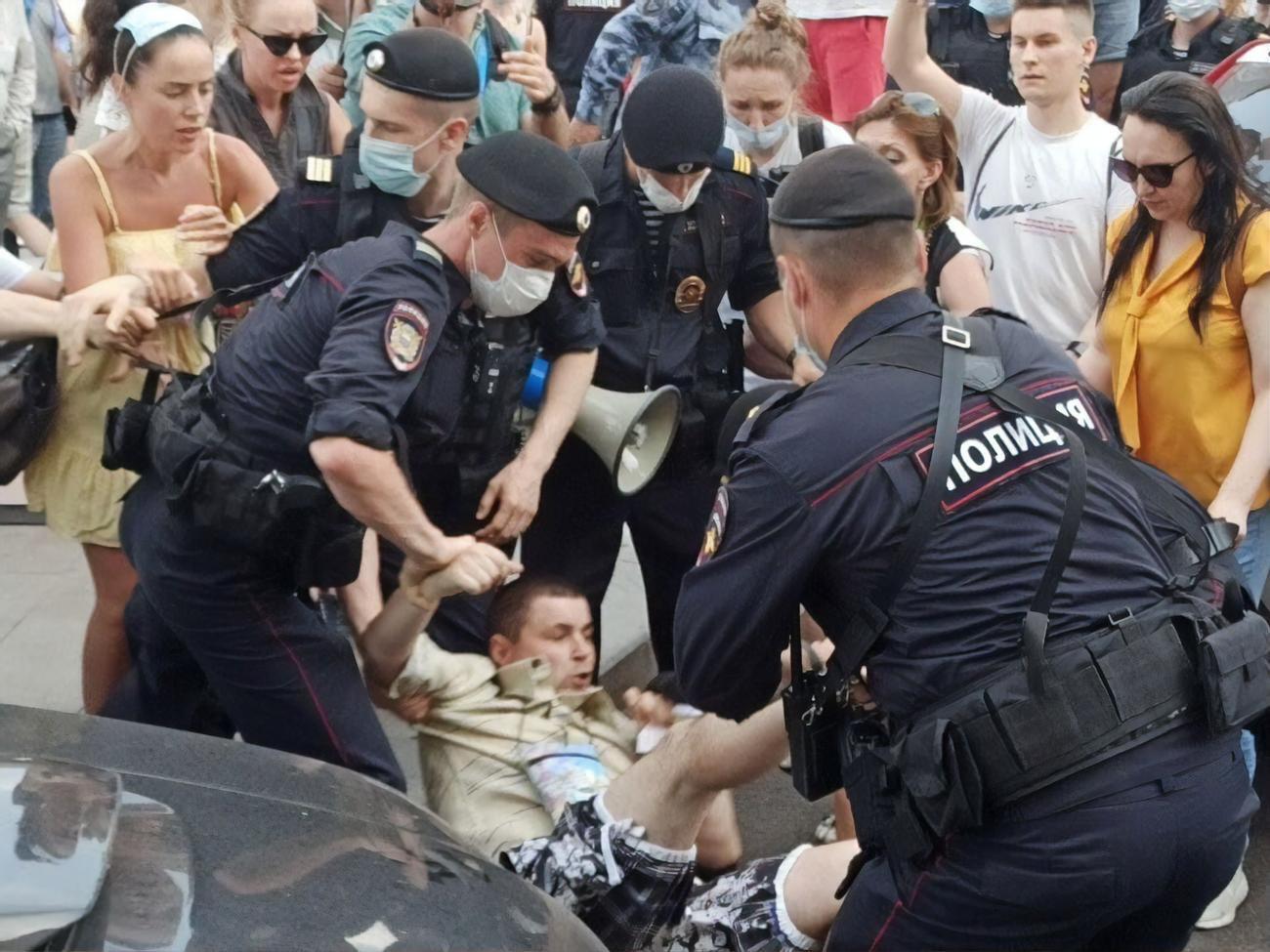 Коммунисты считают, что правоохранители нарушили закон