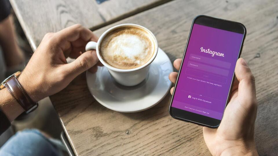 Возможности публиковать фото с ПК у Instagram не было более 10 лет