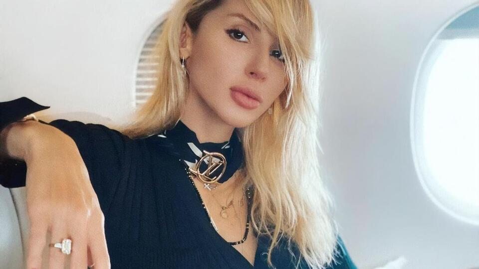 Loboda: "Вчера опять на первой полосе…"