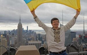 Не понимаю, откуда у Зеленского идея о необходимости большого герба. Он просто лишний и не будет использоваться