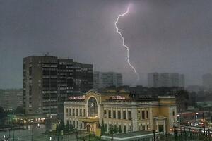 Синоптики обещали Москве 28 июня до 70% месячной нормы осадков