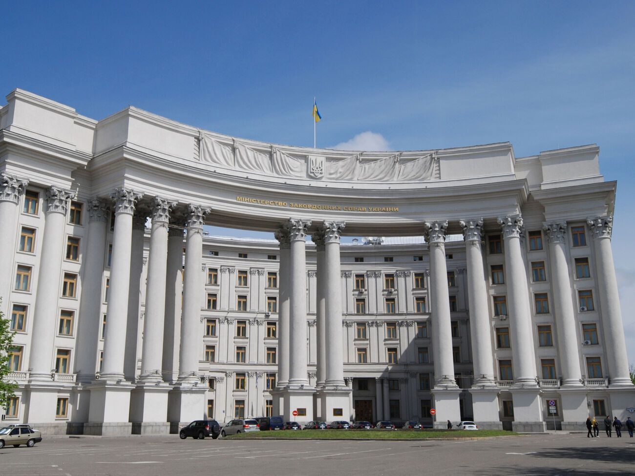 Украинские дипломаты проверят ситуацию на судне, где могли быть украинские моряки