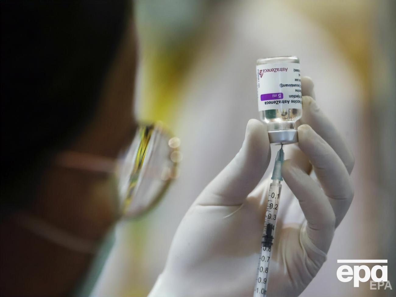 Побочных эффектов от второй и третьей доз вакцины AstraZeneca&nbsp;оказалось меньше, чем после первой