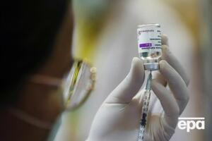 Побочных эффектов от второй и третьей доз вакцины AstraZeneca оказалось меньше, чем после первой