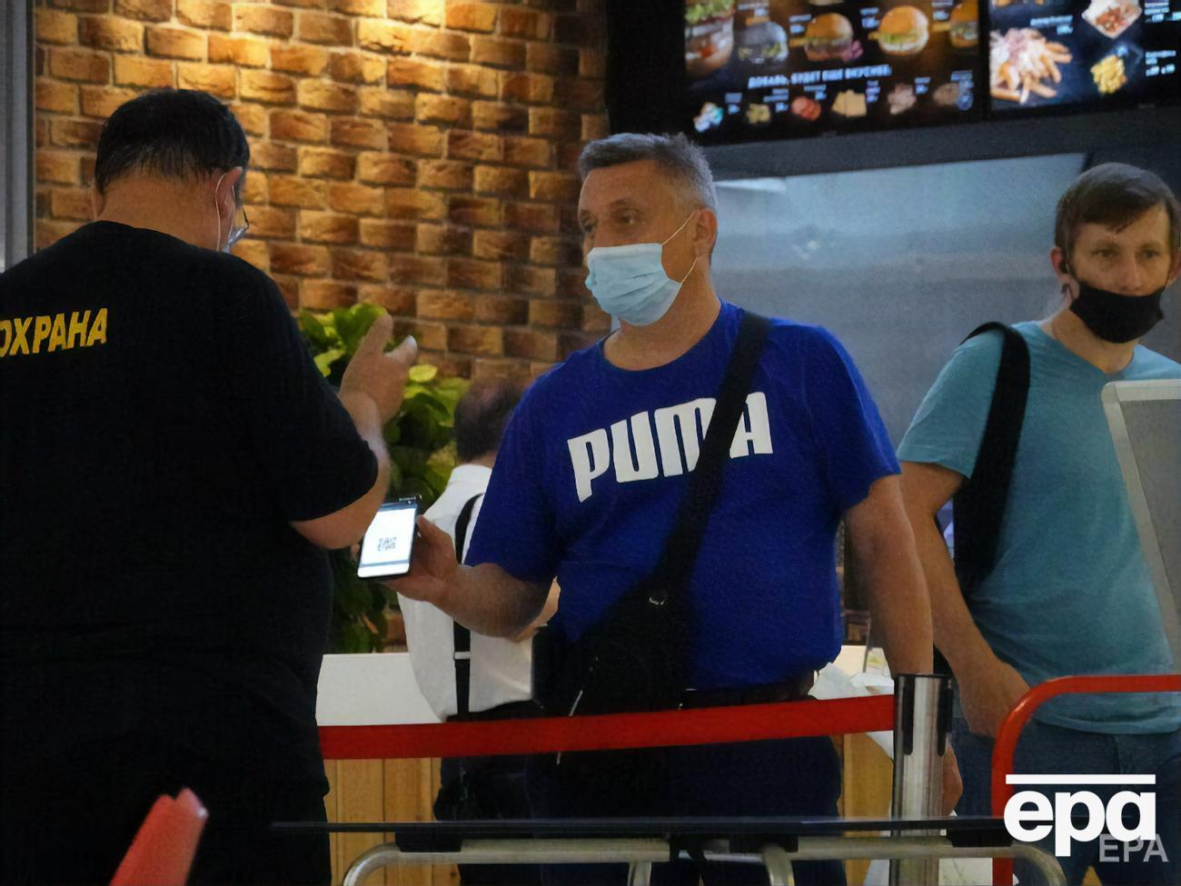 Від початку епідемії в Росії від COVID-19 померло майже 135 тис. осіб