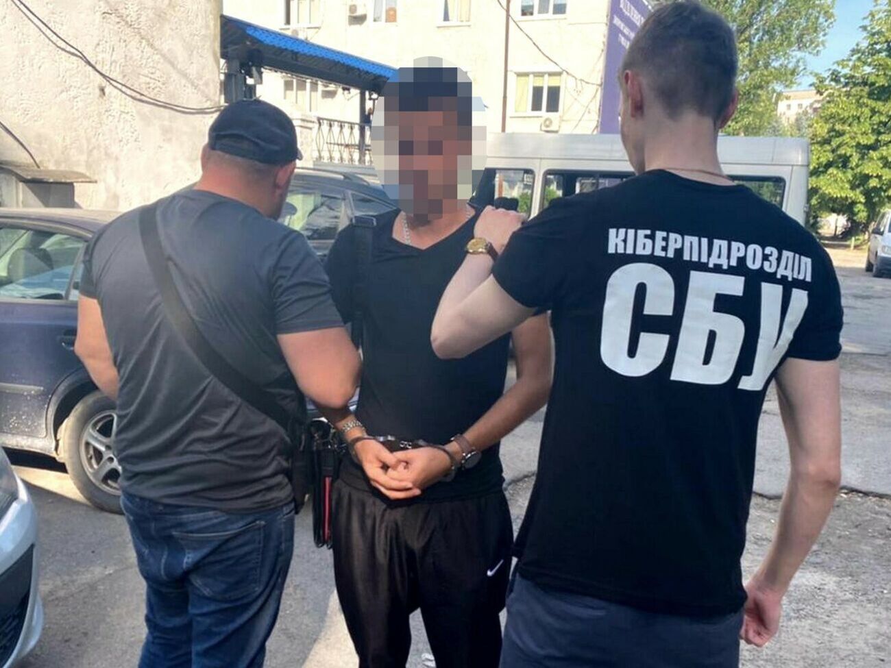 За даними СБУ, іноземець переховувався в Україні від кримінальної відповідальності за шахрайство в особливо великих розмірах