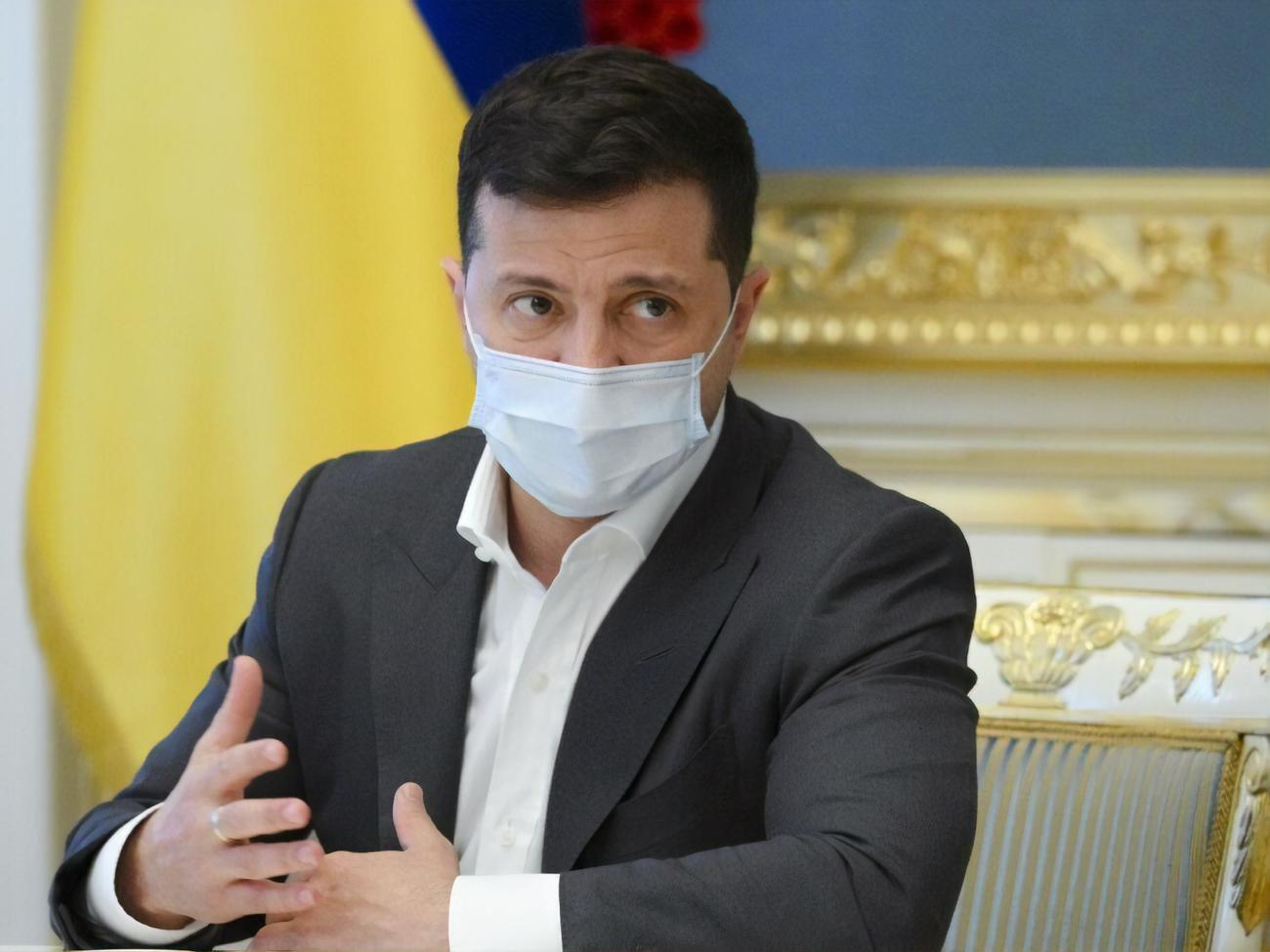 Зеленский определил законопроект о большом гербе как неотложный