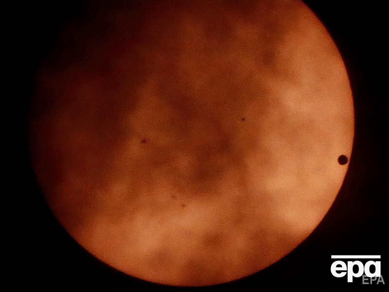 Венера&nbsp;&ndash;&nbsp;вторая по удаленности от Солнца планета&nbsp;Солнечной системы