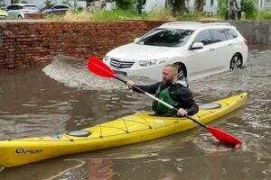 Наступного дня після "запливу" в калюжі чоловік розповів, що вона зникла