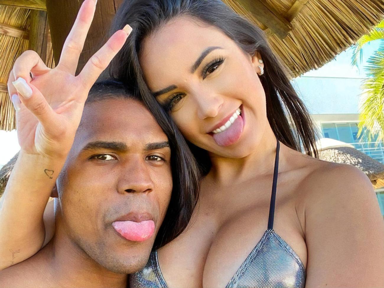 Новоиспеченные муж и жена Дуглас Коста и&nbsp;Наталия Фелиш