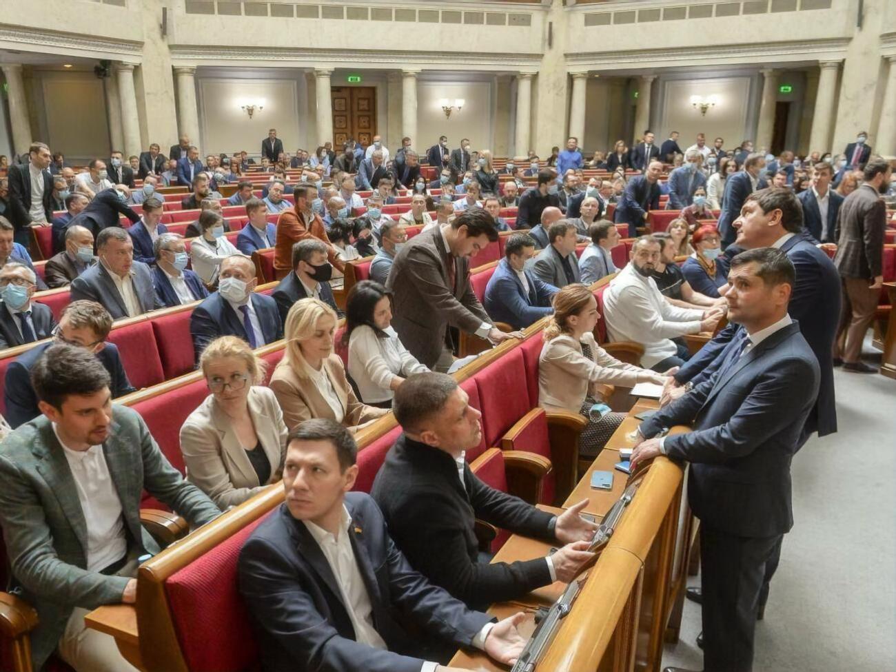 Верховная Рада приняла закон о "налоге на Google" и вернула лишение свободы за недостоверное декларирование