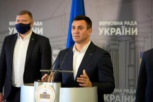 Частина нардепів скандувала Тищенку "Коля! Коля!"