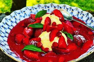 В блюдо можно также добавить землянику