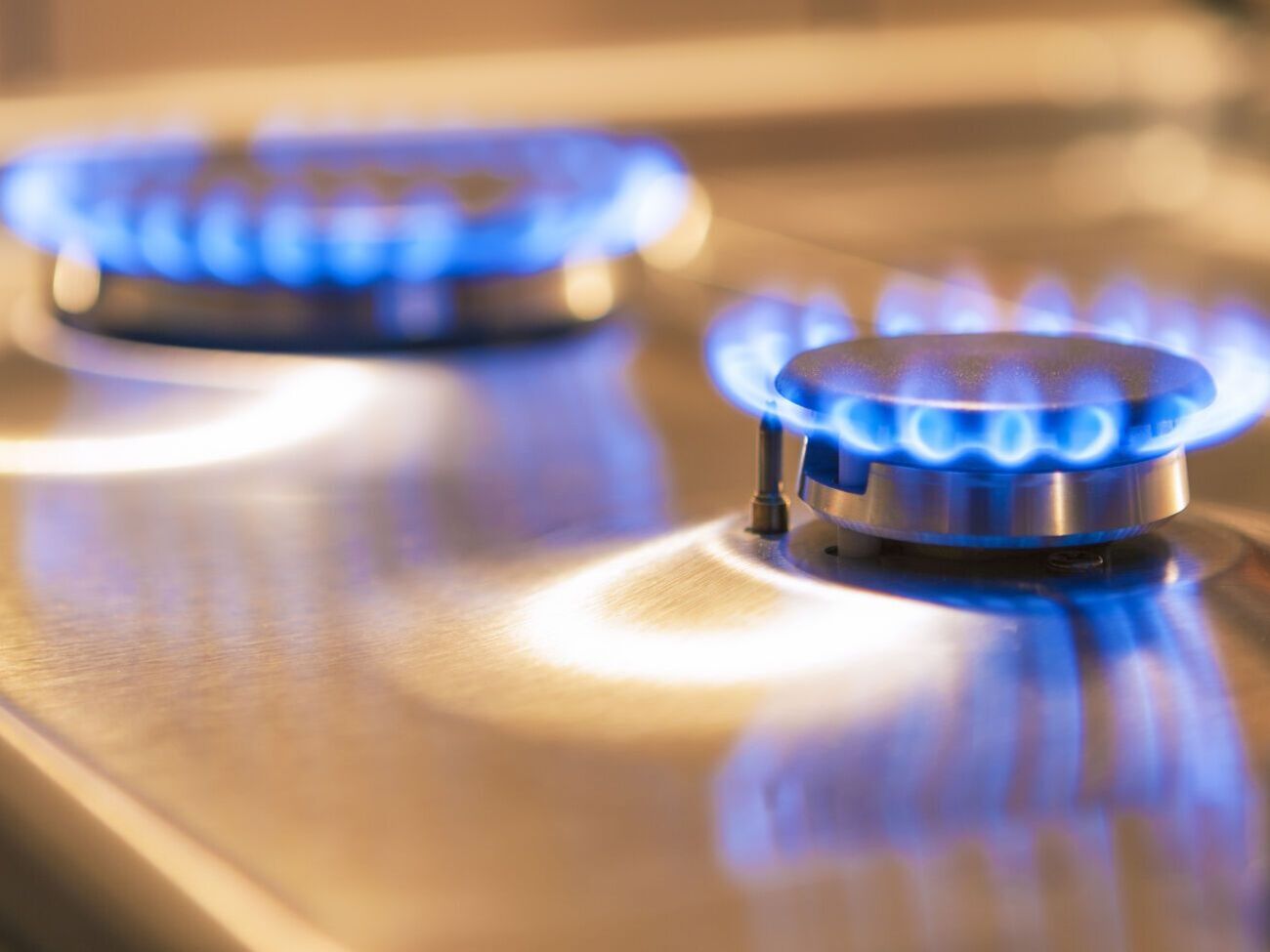 У липні місячні пропозиції газзбутів варіюються від 7,99 грн до 15,5 грн за 1 м&sup3; газу