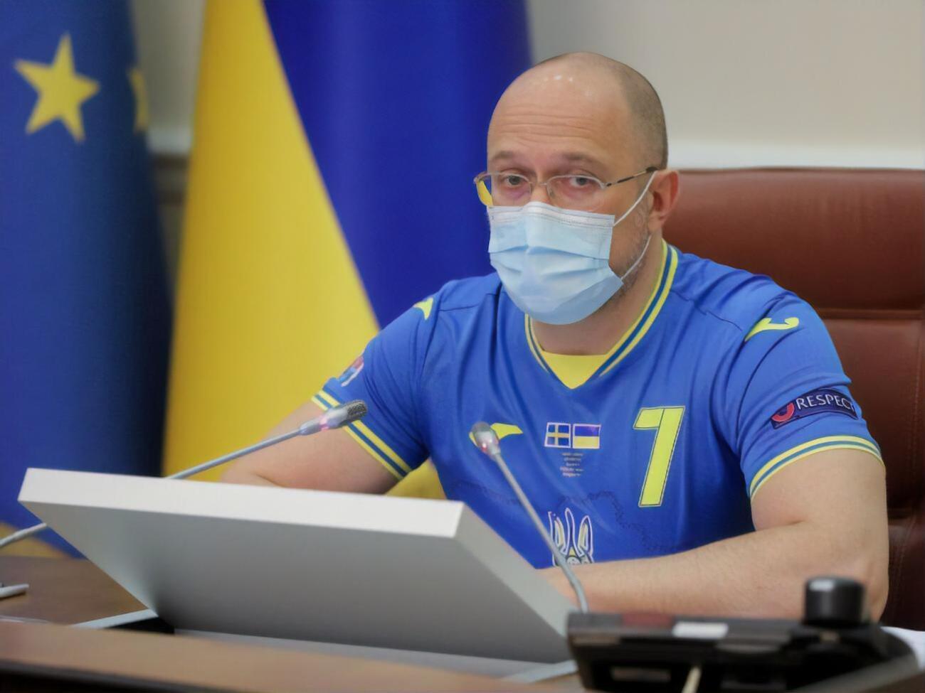 Введение рынка земли – важный шаг для защиты украинского фермерства, считает Шмыгаль