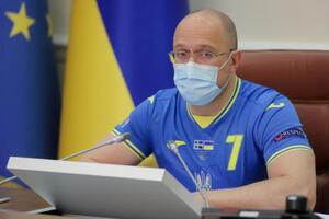Введение рынка земли – важный шаг для защиты украинского фермерства, считает Шмыгаль