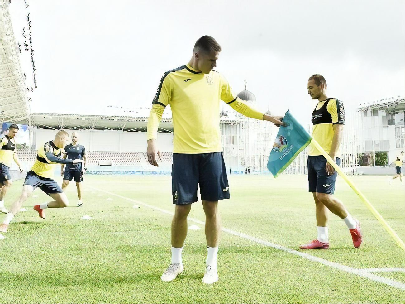 Сьогодні вранці чартер із Бєсєдіним прибув до Києва