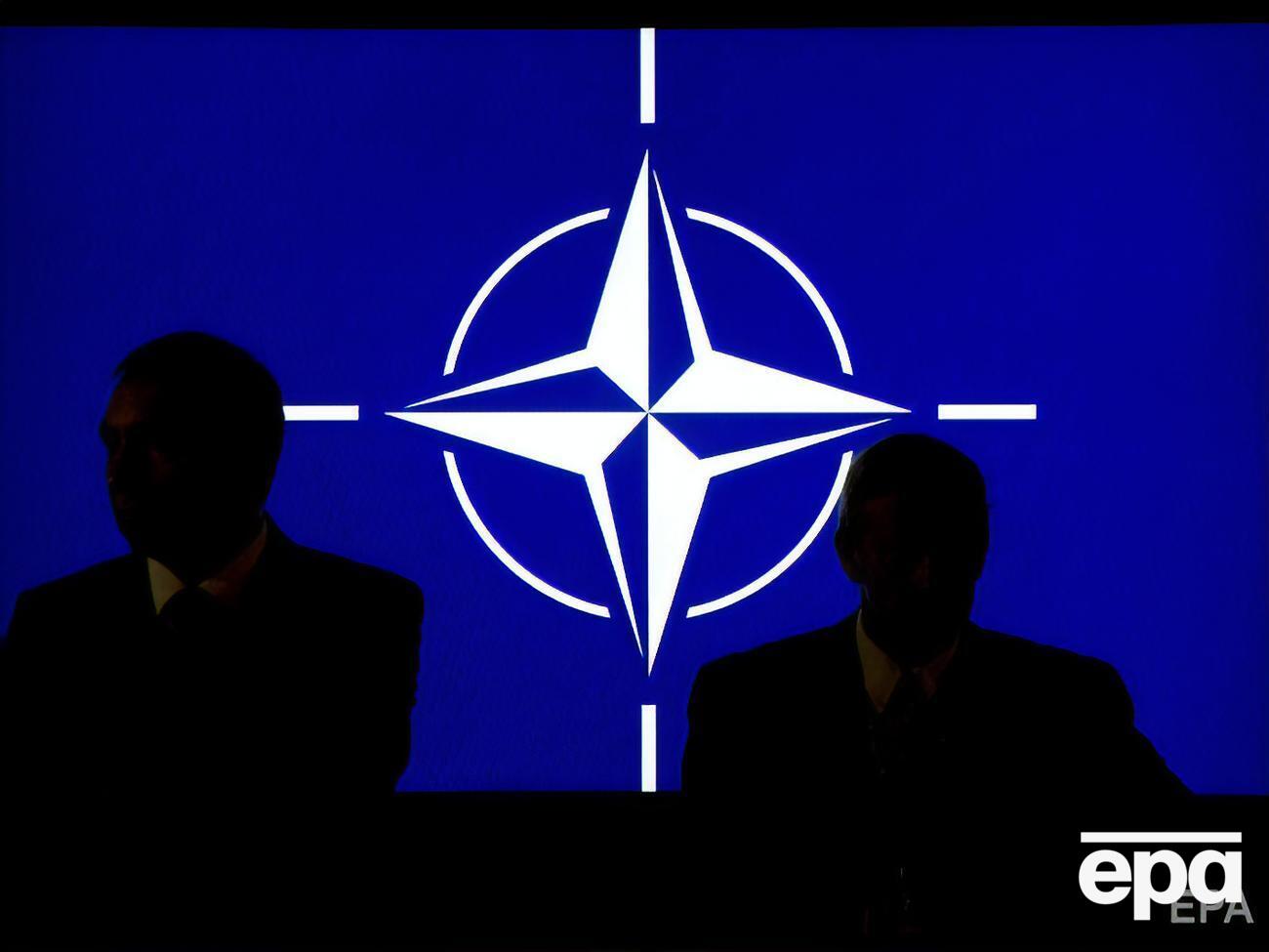 37,7% українців вважають, що НАТО &ndash; ні союзник, ні противник для України