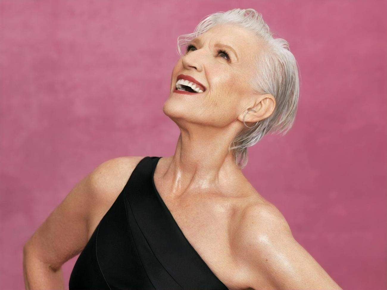 "Хто готовий поплавати?"&nbsp;&ndash; поцікавилася у своїх підписників Мей Маск