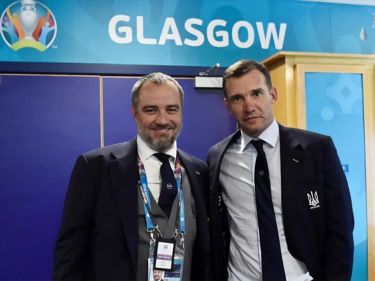 "Дякую вам, Андрії, за збірну України", &ndash; написав Сапронов