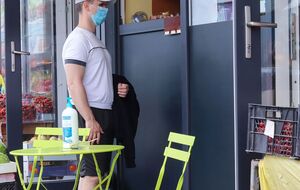 По данным оккупационной администрации, в Крыму заболевание чаще фиксируют у людей из возрастных групп 18–27 и 30–49 лет