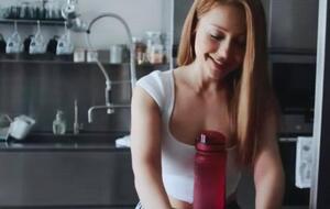 Тина Кароль не призналась, кто научил ее готовить оригинальный перекус