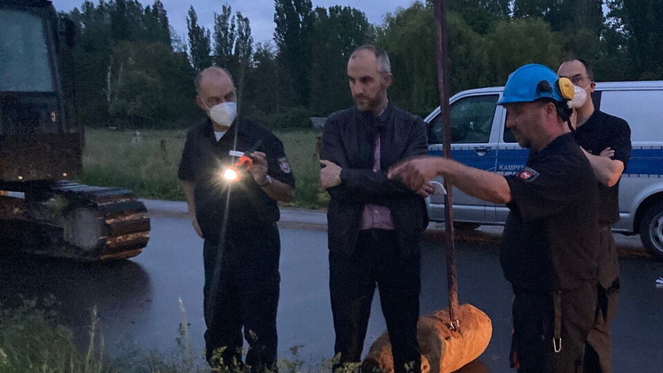 Авиабомбы весили около тонны каждая