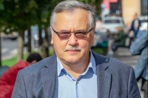 Гриценко: Жаль, что нынешние руководители и их помощники не имеют образования