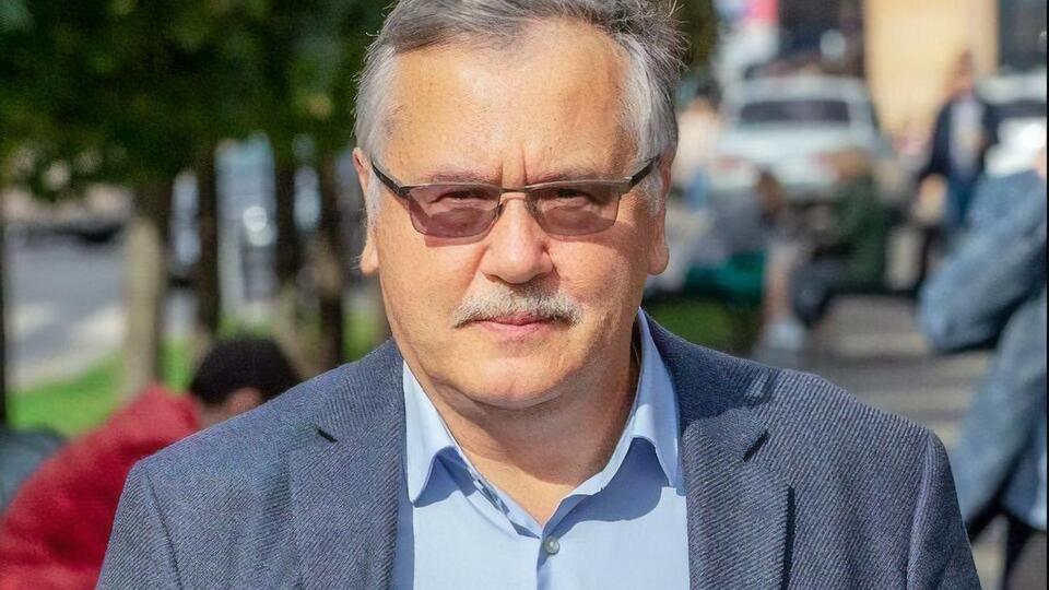 Гриценко: Шкода, що нинішні керманичі та їхні помічники не мають освіти