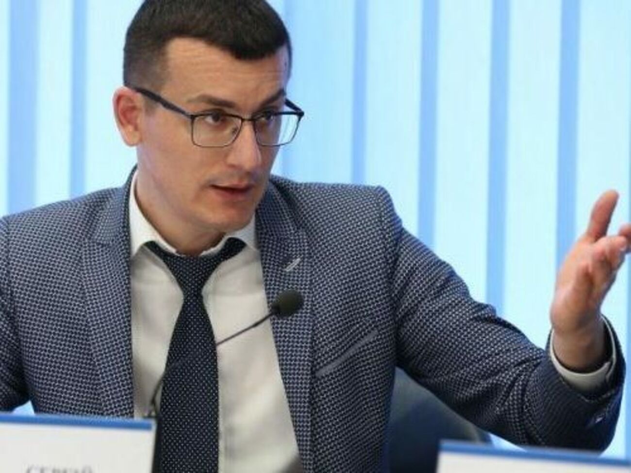 Забота власти номер один – загнать все медиа в стойло жесткого регулирования. Но "неудобные" журналисты не сдаются