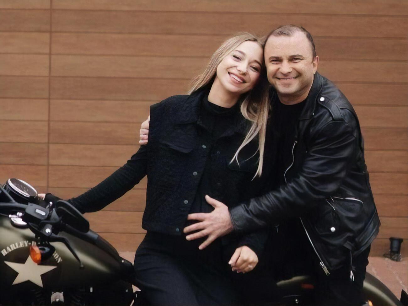 У Павліка і Репяхової в червні народиться син