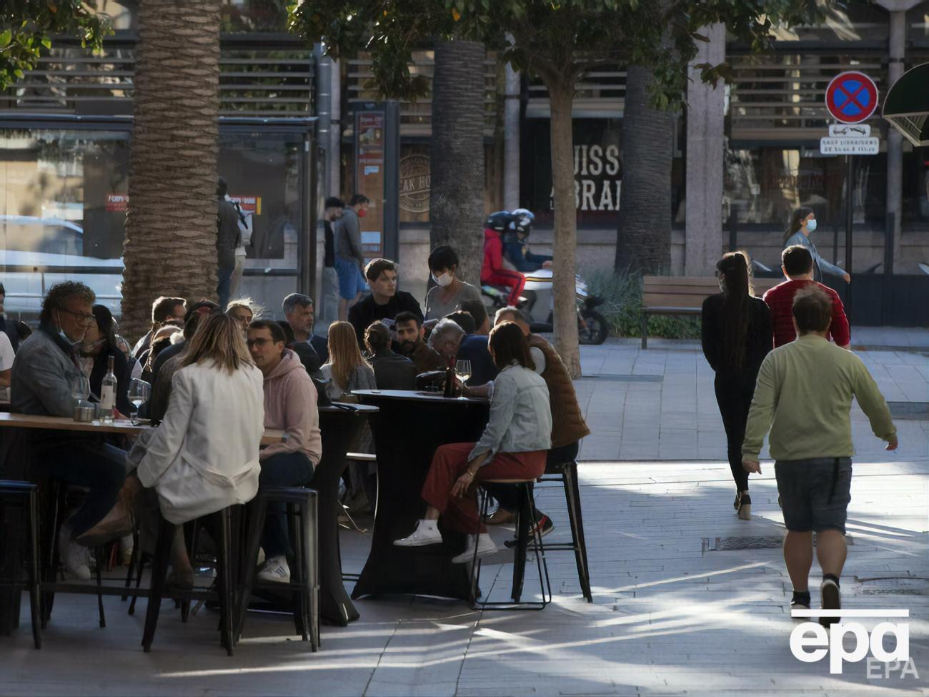 В зависимости от ситуации с COVID-19 в правительстве Франции страны поделили на три зоны