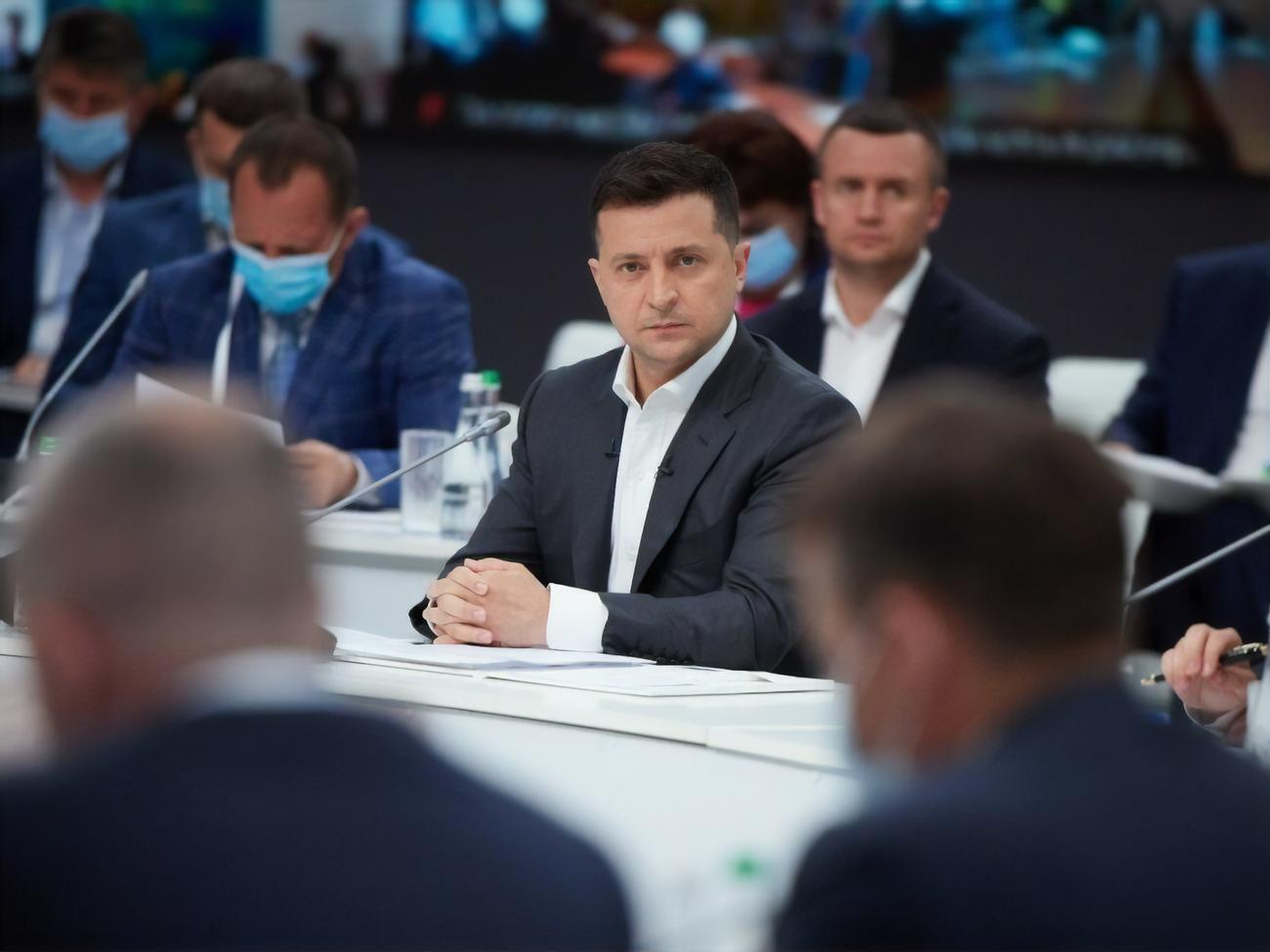 Зеленский заявил, что страна изменилась и начинает новую историю "по новым правилам"