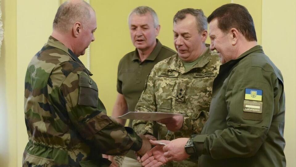 26 добровольцям вручили посвідчення учасника бойових дій