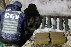 Зі схованки було вилучено 11 РПГ, повідомили в СБУ