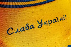 Форма національної збірної України з футболу сподобалася посольствам США та Великобританії в Києві