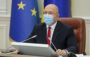 В Украине наращиваются темпы вакцинации от COVID-19, отметил Шмыгаль