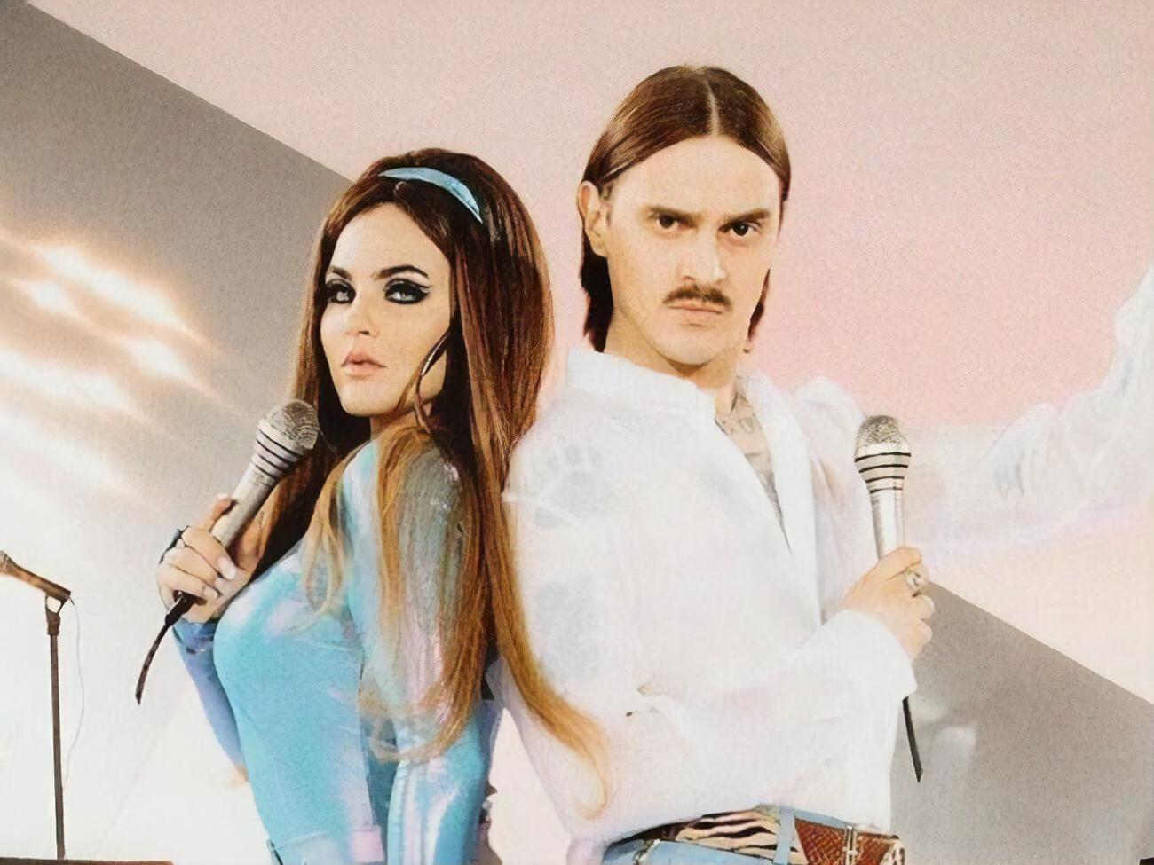 По словам Прусикина, в течение пяти лет они с Таюрской вместе ездили на гастроли и были друзьями