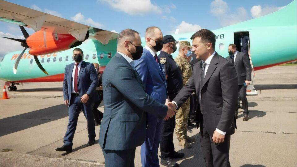 Зеленський прилетів рейсом із Києва