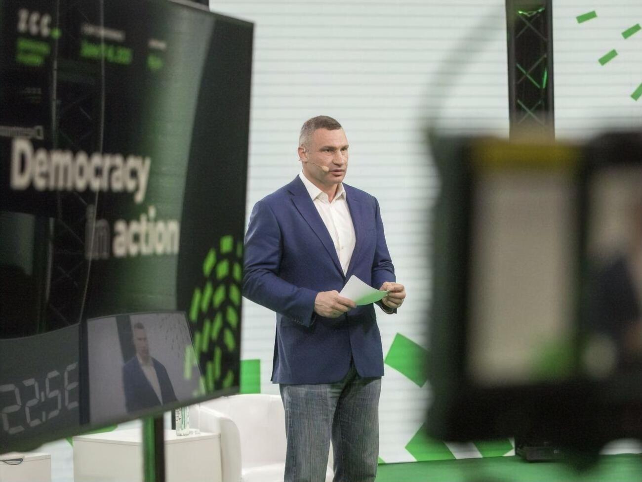 Кличко:&nbsp;Есть мнение, что коррупция&nbsp;существует исключительно в бедных странах. Я бы сказал иначе: коррупция &ndash; это мать бедности и враг развития