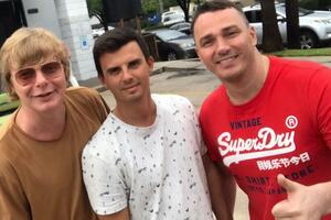 2017 року учасники групи Кирило Андрєєв (справа) і Андрій Григор'єв-Апполонов (зліва) потрапили в базу "Миротворець"