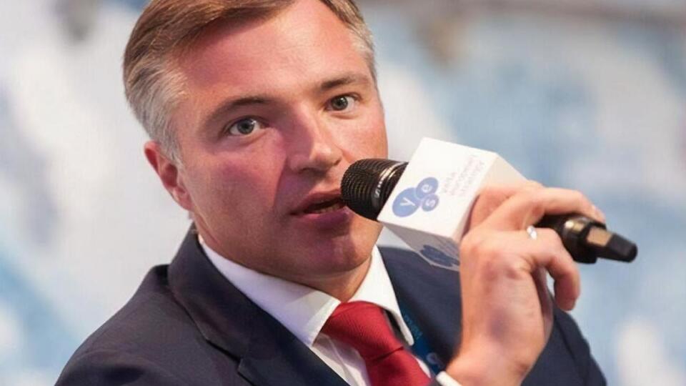 Юрий Рыженков: У нас вообще есть идея постройки нового завода на базе водородной металлургии, прямого восстановления железа, электростали